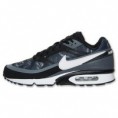 /products/air-max-classic-bw-premium-tape/